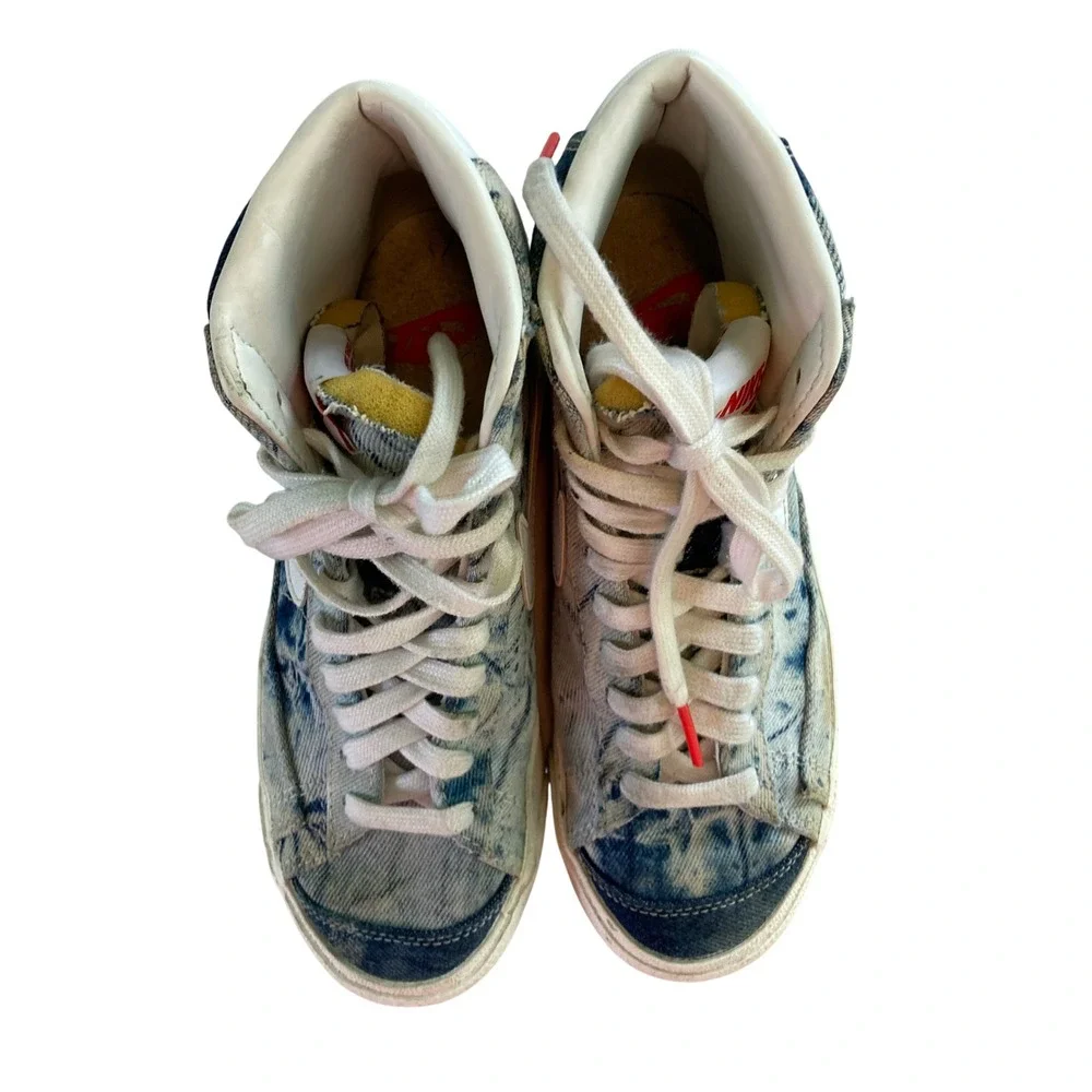 Nike Blazer Mid '77 Acid Washed Denim Tennis Shoe Sneaker Hi-Top (Size 7)